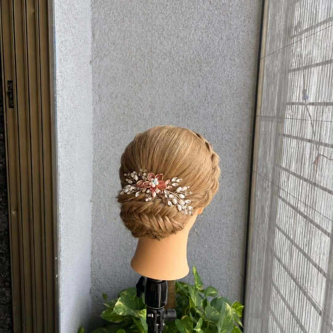 3 Stunning Wedding Hairstyles 2 Brides Are Loving for Effortless Elegance